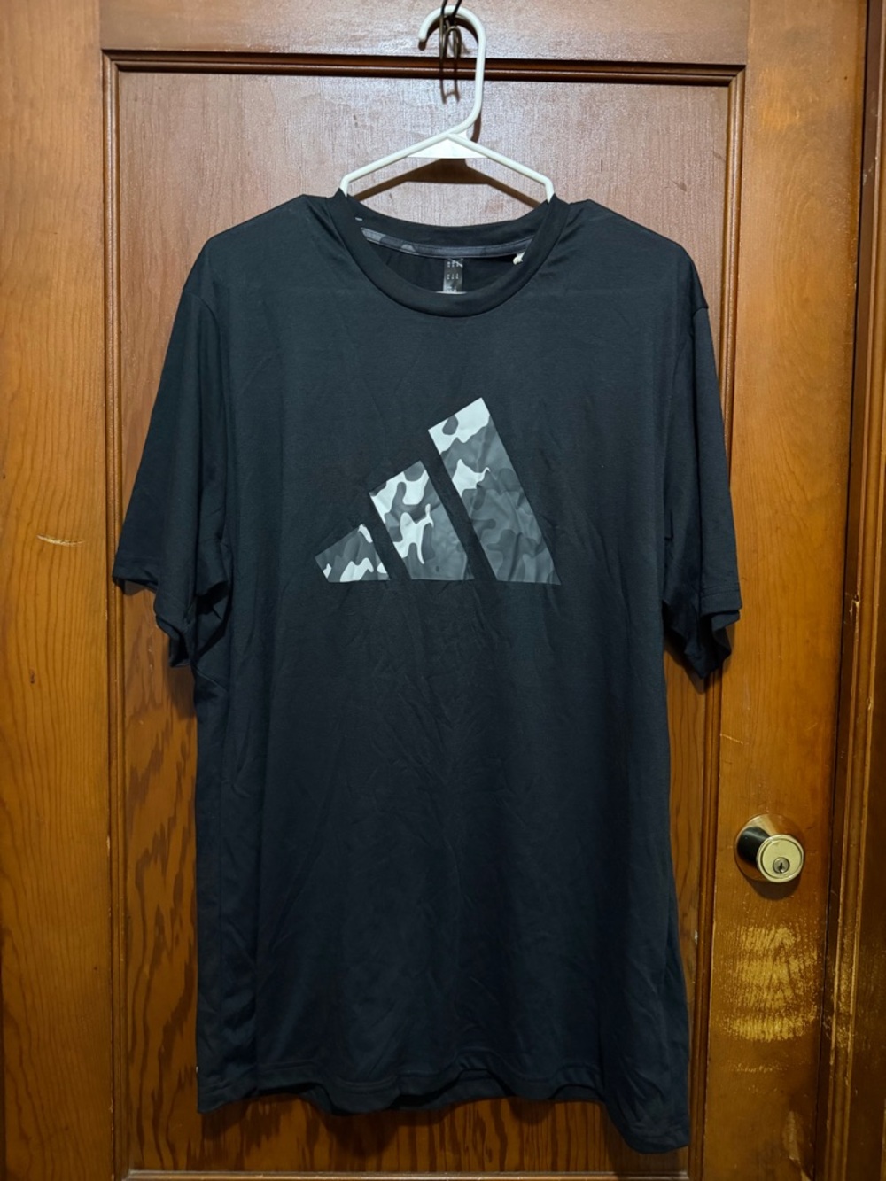 adidas Men’s T-Shirt with Gray Camo new